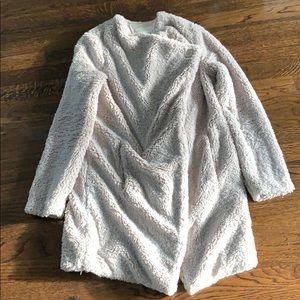 BB DAKOTA
FAB MOMENT FAUX FUR JACKET